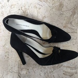 Black Suede High Heel Vintage Pump Banana Republic